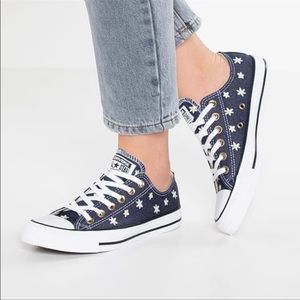 CONVERSE Chuck Taylor All Star Denim Flowers - womens  - Sz 7